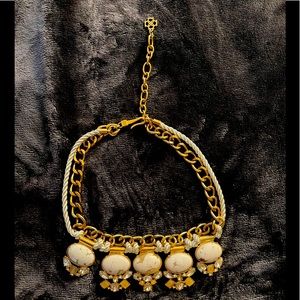 Gorgeous adjustable stone and link chain!